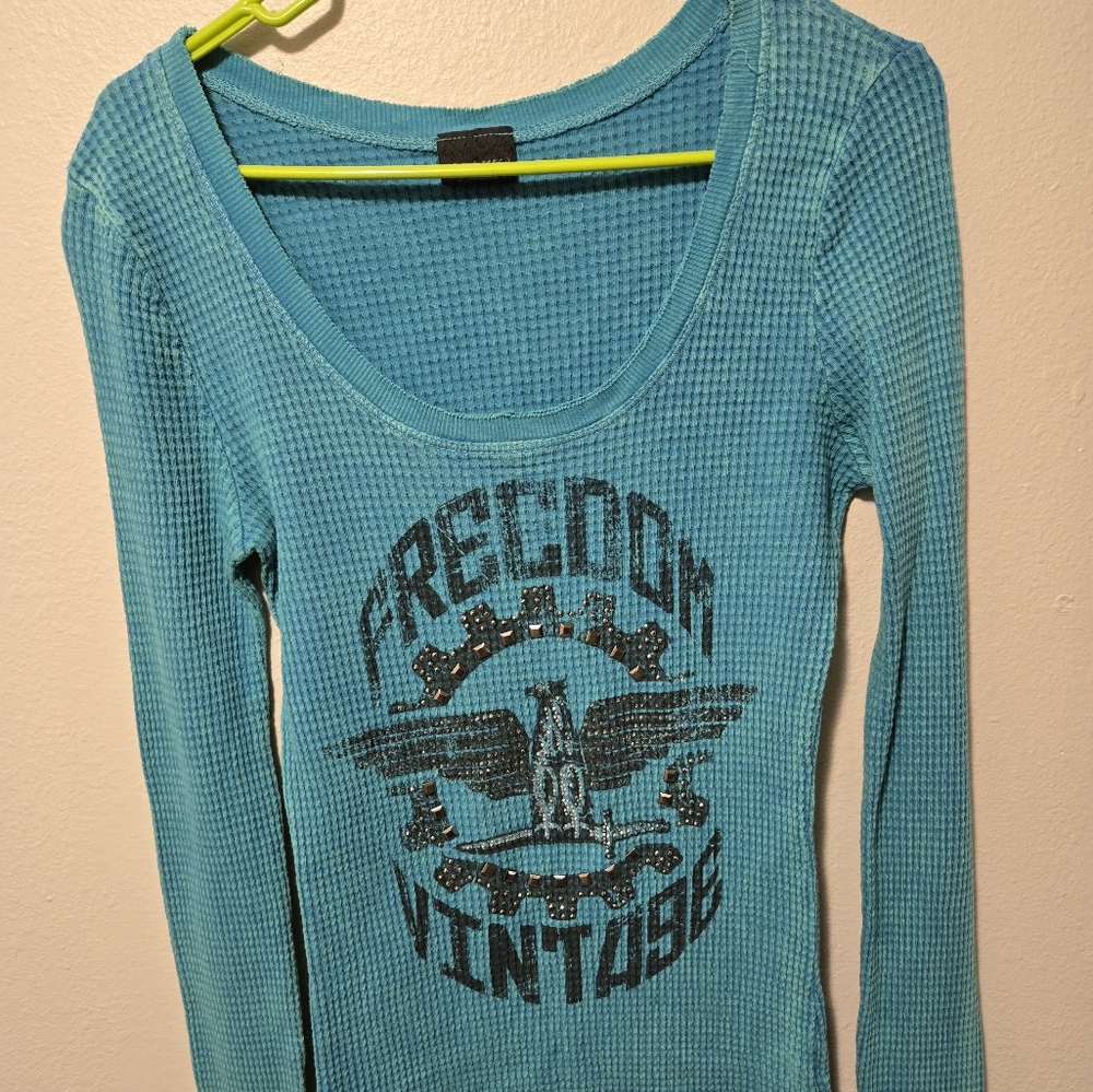 Daytrip - Women's - Round Neck Tee - Long Sleeve - Size M